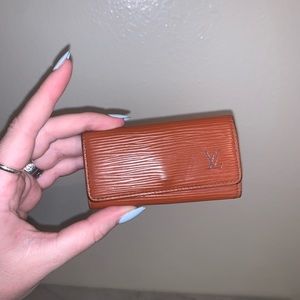 VINTAGE LOUIS VUITTON KEY HOLDER